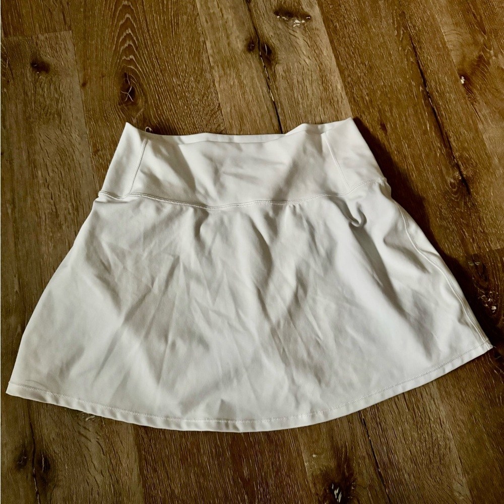 Vuori White VW3005 Daily Skirt Size S - Picture 2 of 3
